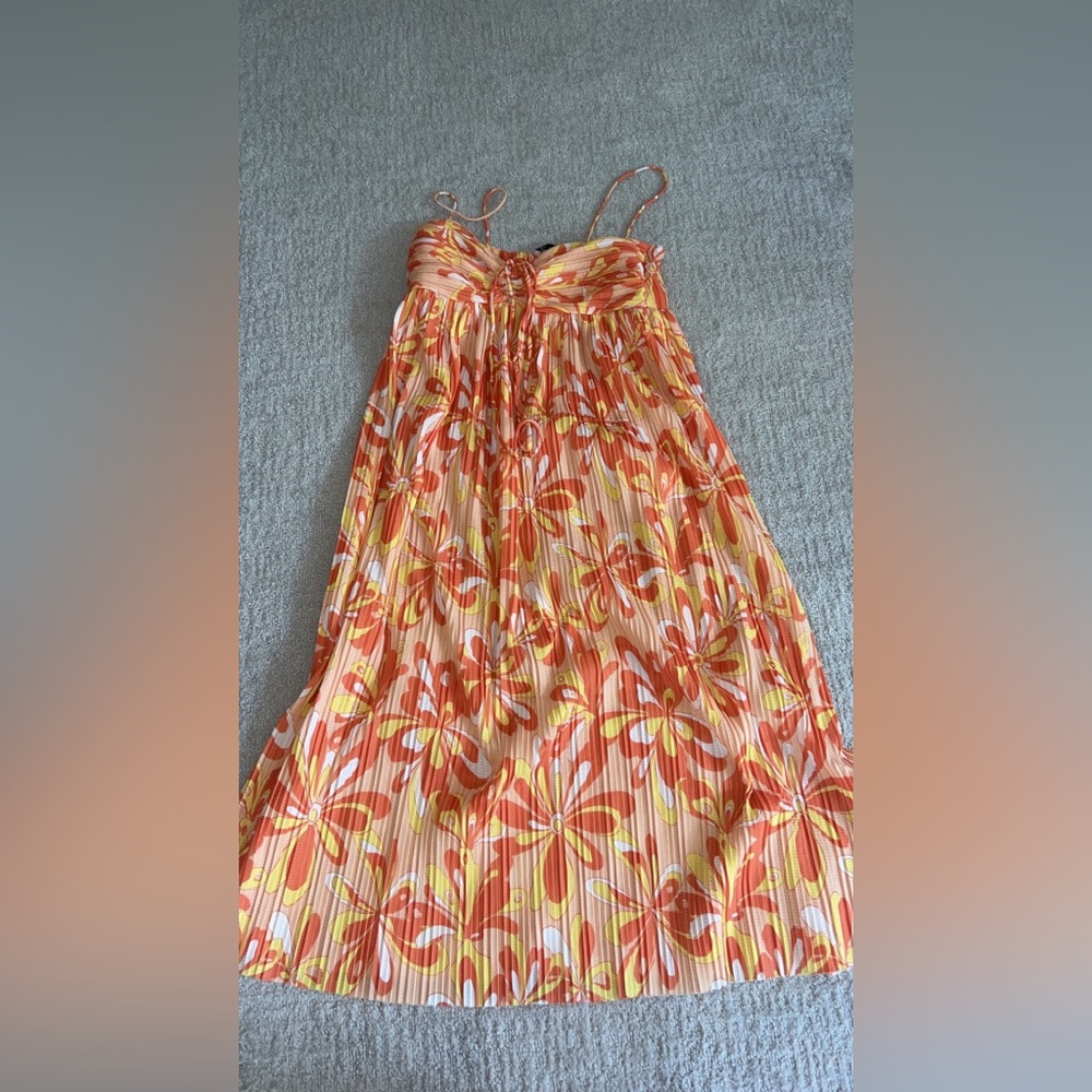 Colorful orange Zara midi dress